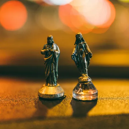 Carrying Faith in a Digital Age